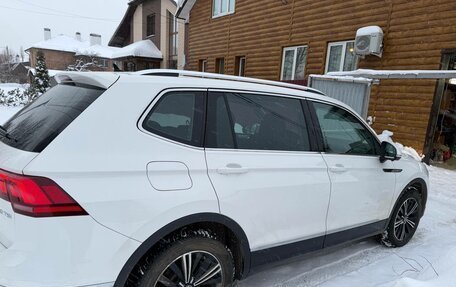 Volkswagen Tiguan II, 2021 год, 3 740 000 рублей, 8 фотография