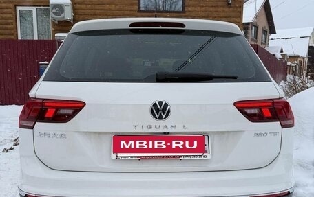 Volkswagen Tiguan II, 2021 год, 3 740 000 рублей, 7 фотография