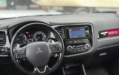 Mitsubishi Outlander III рестайлинг 3, 2015 год, 1 950 000 рублей, 8 фотография