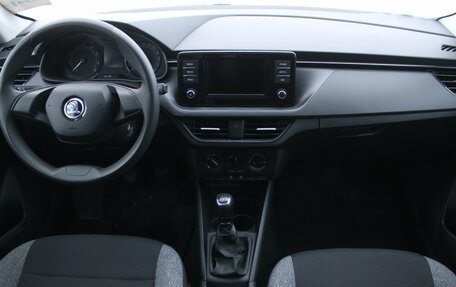 Skoda Rapid II, 2021 год, 1 527 000 рублей, 9 фотография