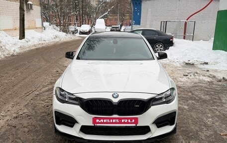BMW 5 серия, 2012 год, 1 500 000 рублей, 2 фотография
