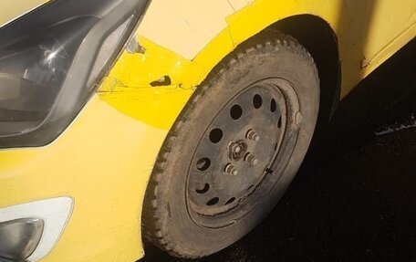 Hyundai Solaris II рестайлинг, 2016 год, 430 000 рублей, 3 фотография