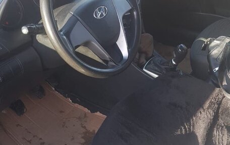 Hyundai Solaris II рестайлинг, 2016 год, 430 000 рублей, 7 фотография