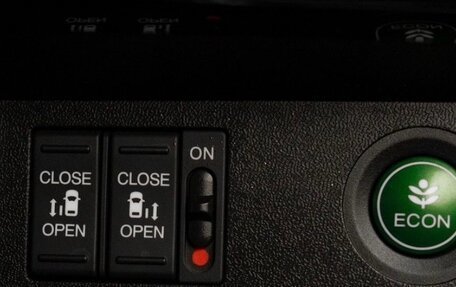 Honda Stepwgn IV, 2017 год, 2 255 000 рублей, 23 фотография