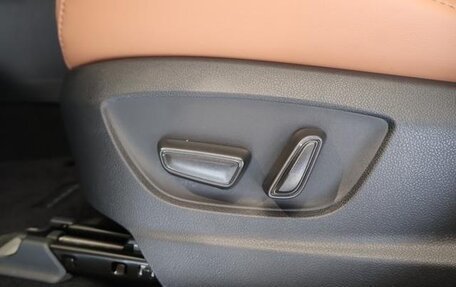 Toyota Crown, 2024 год, 6 090 099 рублей, 18 фотография