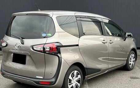 Toyota Sienta II, 2022 год, 1 078 000 рублей, 4 фотография
