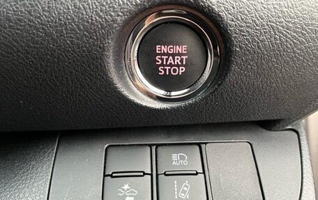 Toyota Sienta II, 2022 год, 1 078 000 рублей, 16 фотография