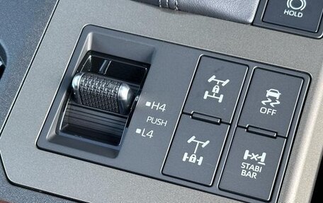 Toyota Land Cruiser Prado, 2024 год, 7 890 099 рублей, 25 фотография