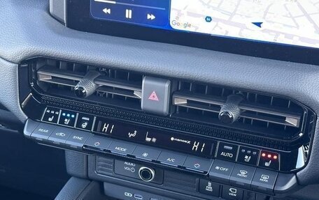 Toyota Land Cruiser Prado, 2024 год, 7 890 099 рублей, 24 фотография