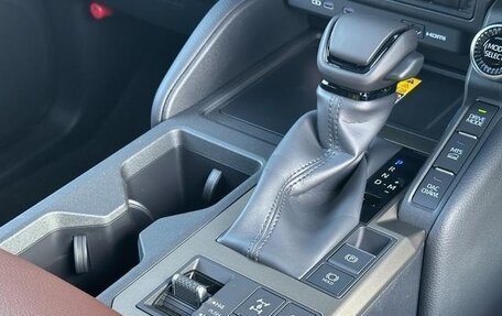 Toyota Land Cruiser Prado, 2024 год, 7 890 099 рублей, 29 фотография