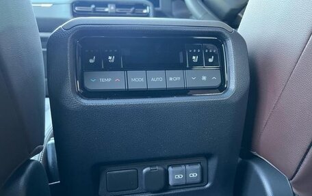 Toyota Land Cruiser Prado, 2024 год, 8 020 099 рублей, 29 фотография