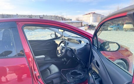 Toyota Prius IV XW50, 2016 год, 1 450 000 рублей, 7 фотография