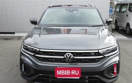 Volkswagen T-Roc I, 2023 год, 2 059 069 рублей, 2 фотография