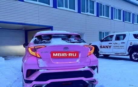 Toyota C-HR I рестайлинг, 2018 год, 2 298 000 рублей, 3 фотография