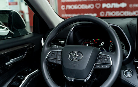 Toyota Highlander, 2025 год, 6 290 000 рублей, 15 фотография