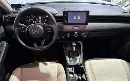 Honda Vezel, 2023 год, 2 000 000 рублей, 7 фотография