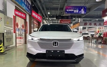 Honda Vezel, 2023 год, 2 000 000 рублей, 2 фотография