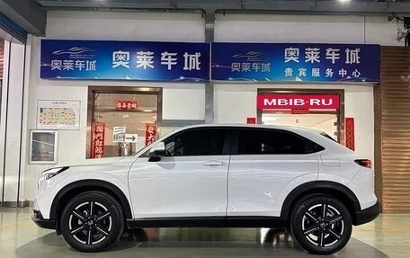 Honda Vezel, 2023 год, 2 000 000 рублей, 6 фотография