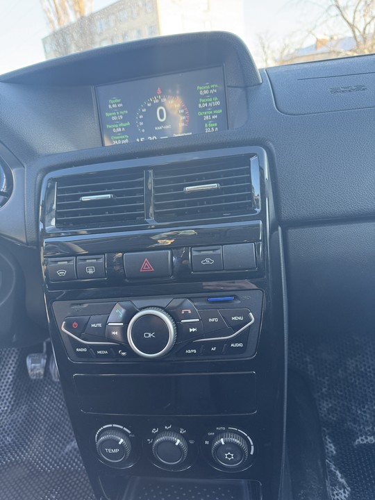 ВАЗ (LADA) Priora I рестайлинг, 2014 год, 560 000 рублей, 10 фотография