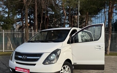 Hyundai Grand Starex Grand Starex I рестайлинг 2, 2008 год, 1 380 000 рублей, 1 фотография