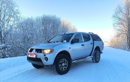 Mitsubishi L200 IV рестайлинг, 2008 год, 800 000 рублей, 1 фотография