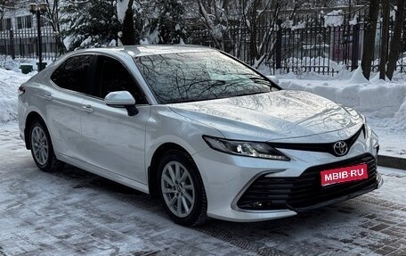 Toyota Camry, 2021 год, 2 850 000 рублей, 1 фотография