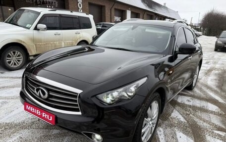 Infiniti QX70, 2013 год, 2 122 000 рублей, 1 фотография