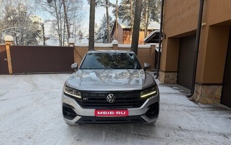 Volkswagen Touareg III, 2019 год, 4 500 000 рублей, 1 фотография
