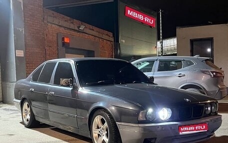 BMW 5 серия, 1993 год, 220 000 рублей, 1 фотография