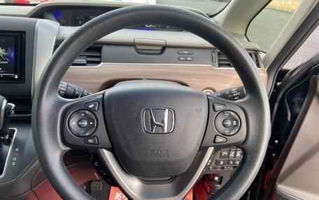 Honda Freed II, 2022 год, 1 820 000 рублей, 12 фотография