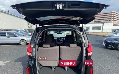 Honda Freed II, 2022 год, 1 820 000 рублей, 13 фотография