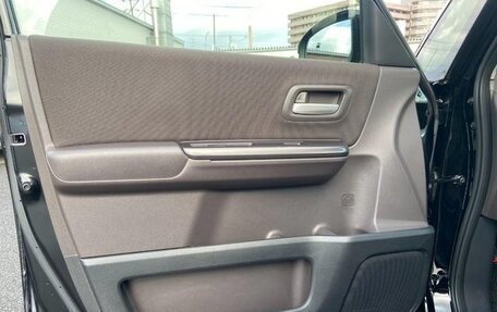 Honda Freed II, 2022 год, 1 820 000 рублей, 19 фотография