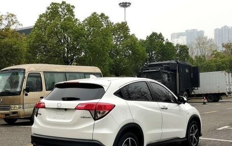 Honda Vezel, 2022 год, 1 450 000 рублей, 4 фотография