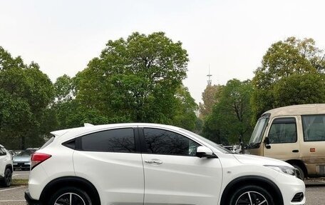 Honda Vezel, 2022 год, 1 450 000 рублей, 8 фотография