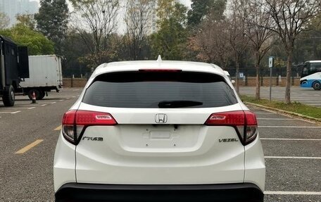 Honda Vezel, 2022 год, 1 450 000 рублей, 5 фотография