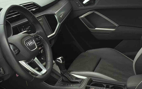 Audi Q3, 2022 год, 2 680 000 рублей, 9 фотография