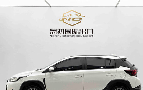 Toyota Yaris XP150 рестайлинг, 2022 год, 1 450 000 рублей, 7 фотография