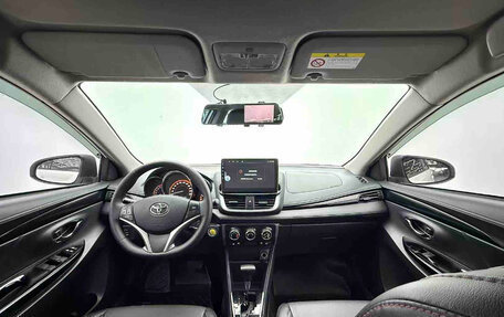 Toyota Yaris XP150 рестайлинг, 2022 год, 1 520 000 рублей, 15 фотография