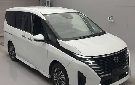 Nissan Serena, 2023 год, 2 200 500 рублей, 3 фотография