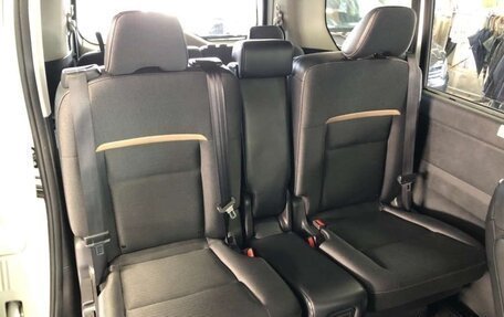 Nissan Serena, 2023 год, 2 200 500 рублей, 9 фотография