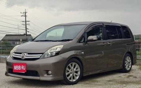 Toyota ISis I, 2013 год, 940 000 рублей, 8 фотография