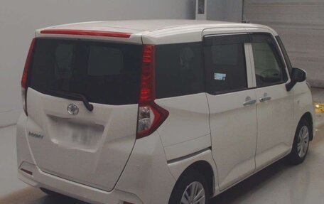 Toyota Roomy I, 2022 год, 862 500 рублей, 2 фотография