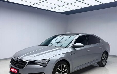Skoda Superb III рестайлинг, 2025 год, 2 700 000 рублей, 1 фотография