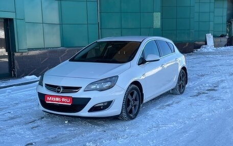 Opel Astra J, 2013 год, 850 000 рублей, 1 фотография