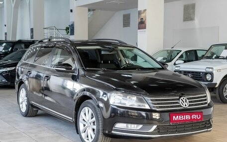Volkswagen Passat CC I рестайлинг, 2011 год, 810 000 рублей, 1 фотография