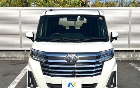 Toyota Roomy I, 2023 год, 770 000 рублей, 2 фотография