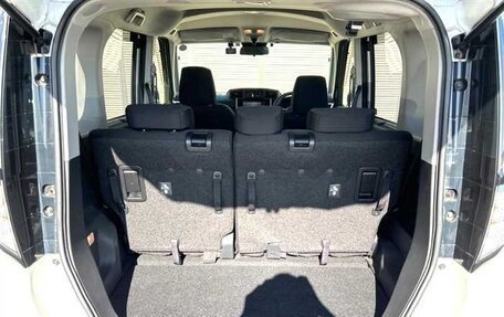 Toyota Roomy I, 2023 год, 770 000 рублей, 11 фотография