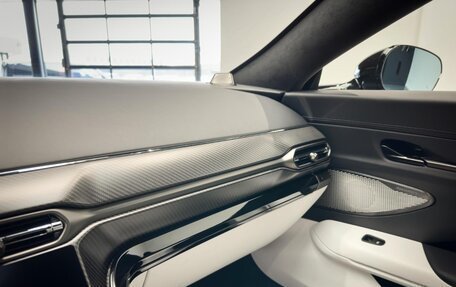 Aston Martin V8 Vantage IV, 2025 год, 26 500 000 рублей, 15 фотография