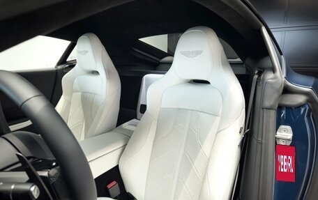 Aston Martin V8 Vantage IV, 2025 год, 26 500 000 рублей, 19 фотография