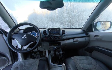 Mitsubishi L200 IV рестайлинг, 2008 год, 800 000 рублей, 9 фотография